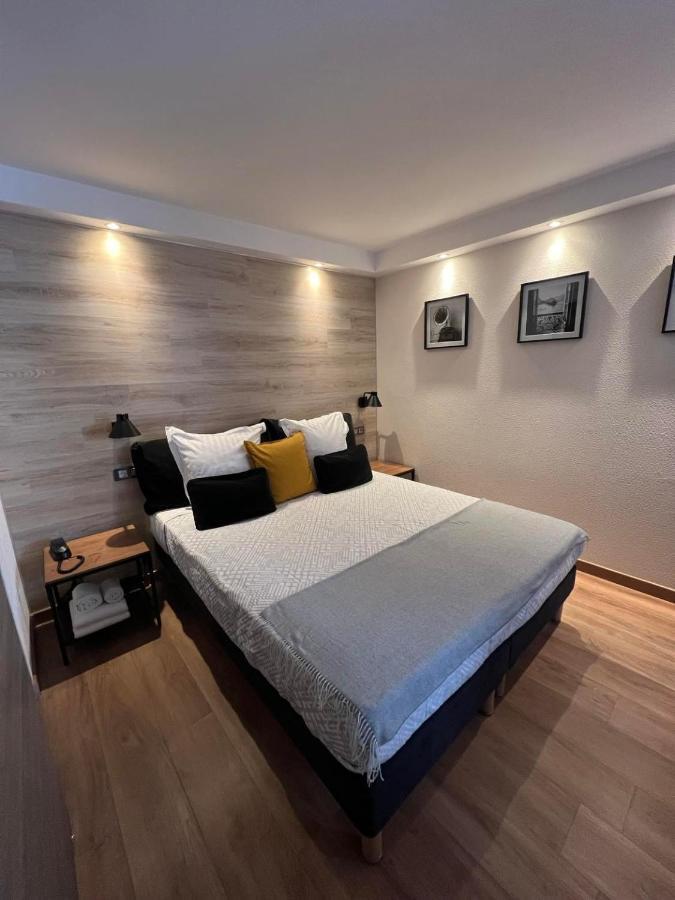 Au Bec Fin Hotel Aix-les-Bains Exteriér fotografie
