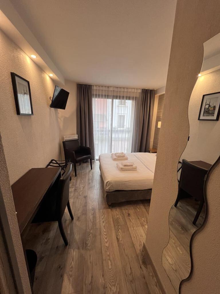 Au Bec Fin Hotel Aix-les-Bains Exteriér fotografie